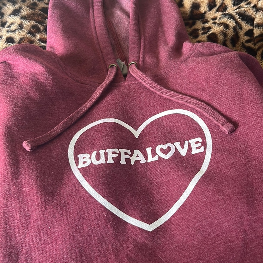 Buffalo Love hoodie size SMALL NWOT